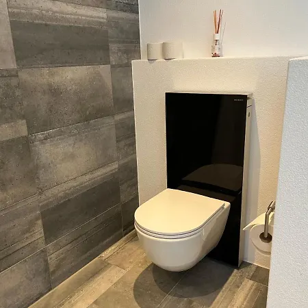 Daire Schoene, Sonnige Parterrewohung 3 Zi. Mit Garten *