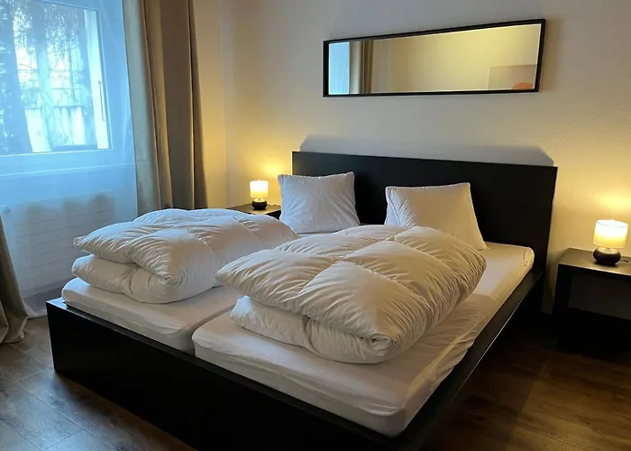 Apartamento Schoene, Sonnige Parterrewohung 3 Zi. Mit Garten Poschiavo